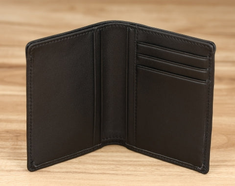 Bravas Woven Short Wallet