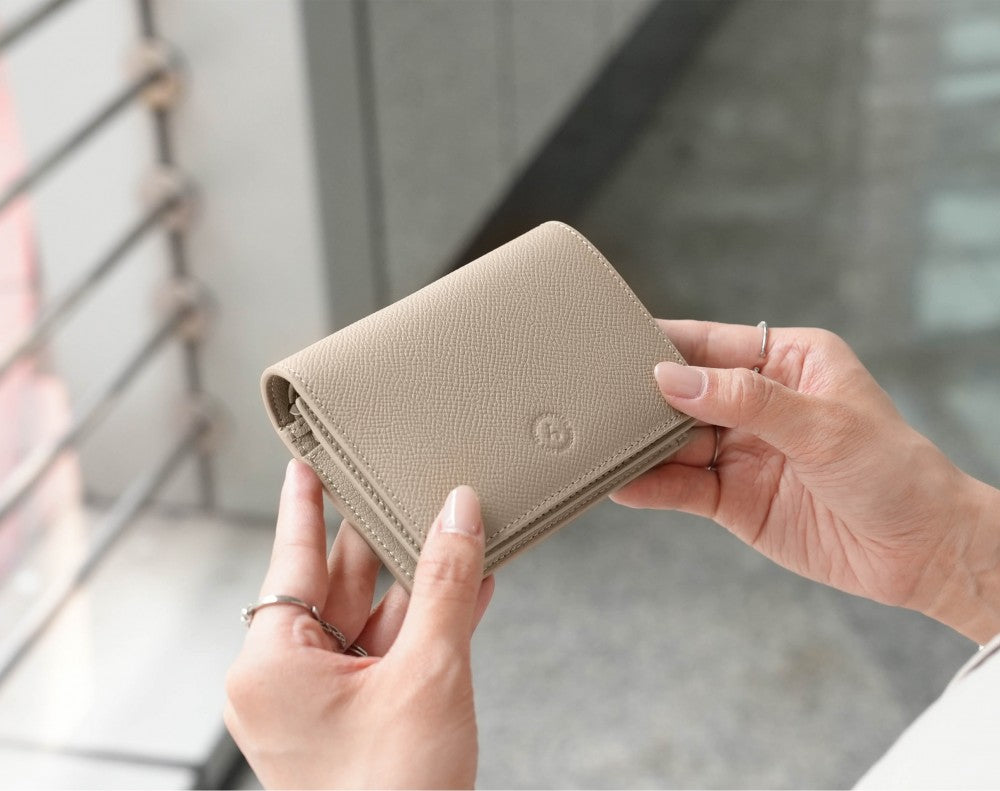 Carina Wallet v2 - Elephant Gray Convertible Leather Wallet Bag