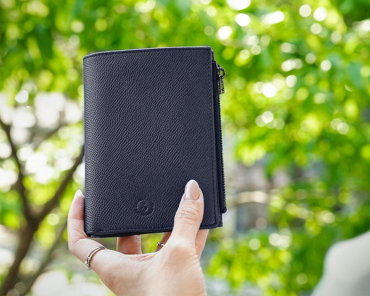 Featherly Passport Wallet - Blue Cross-Hatch Texture