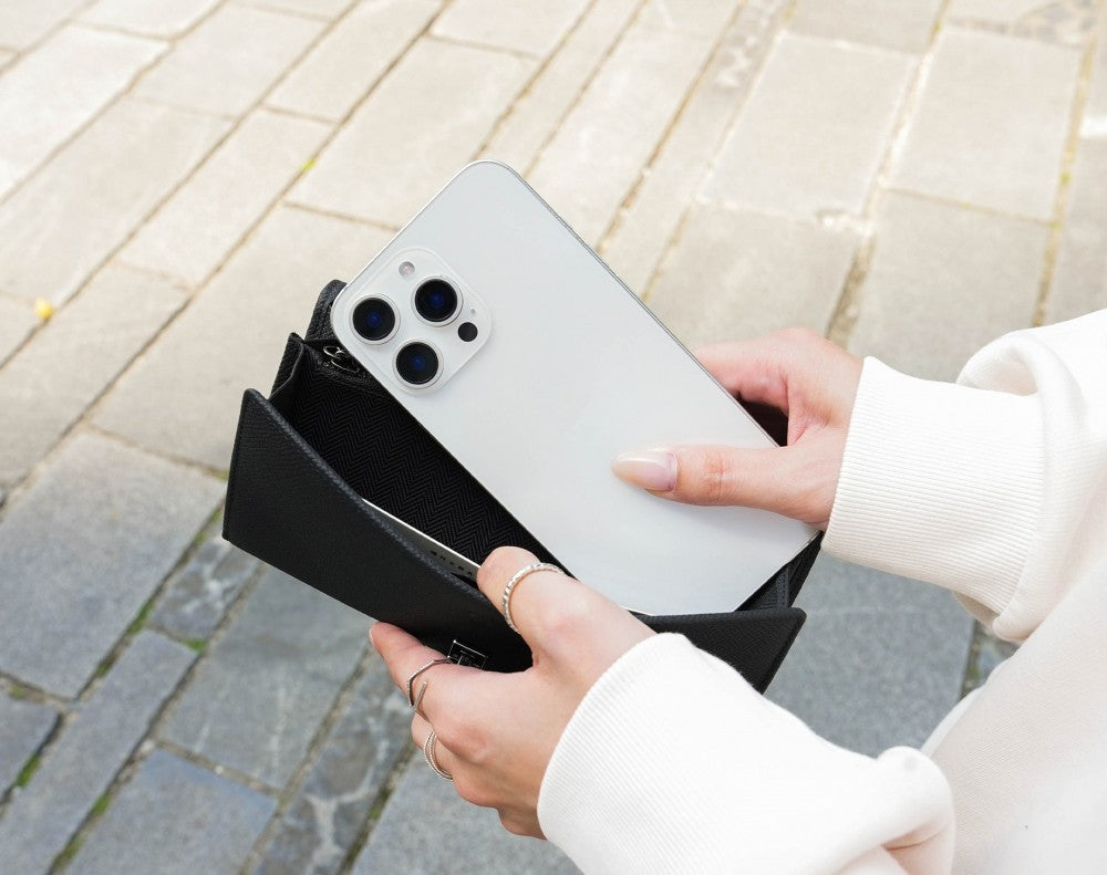 Carina XL v2 Crossbody Clutch - Italian Cross-Hatch in Black