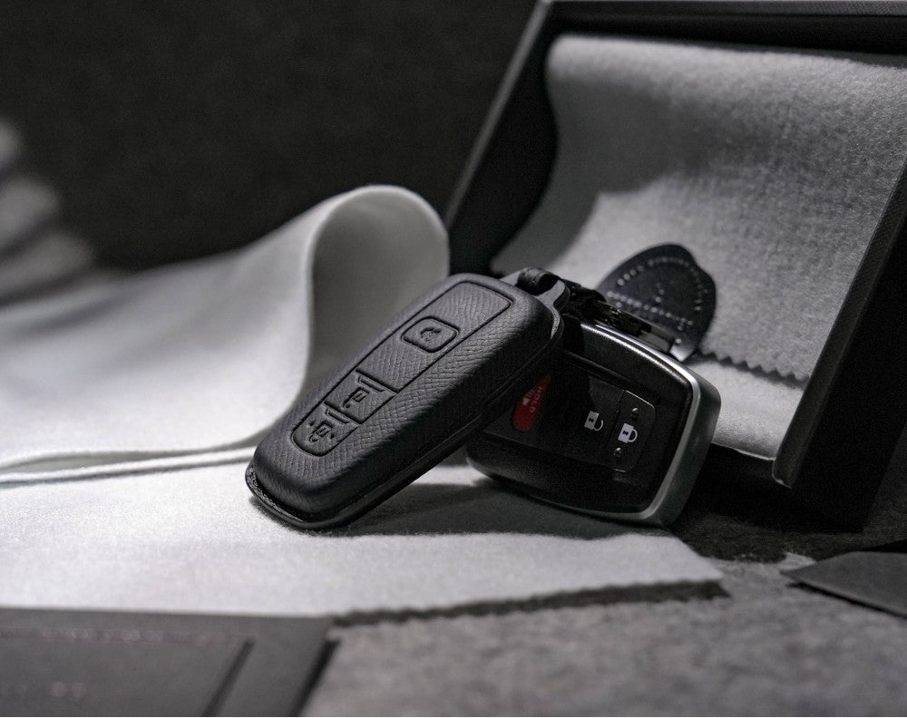 Black Leather Key Cover for Toyota Smart Key (Style O5)