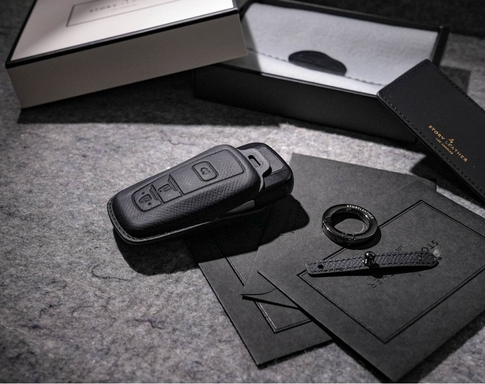 Black Leather Key Cover for Toyota Smart Key (Style O5)