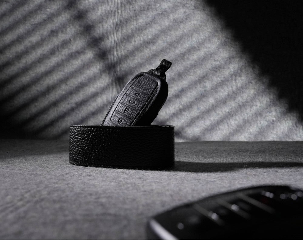 Black Leather Key Cover for Toyota Smart Key (Style R4)