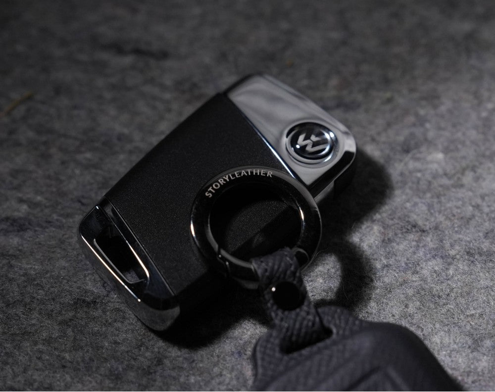 Black Leather Key Cover for Volkswagen & Skoda Smart Key (Style R3)