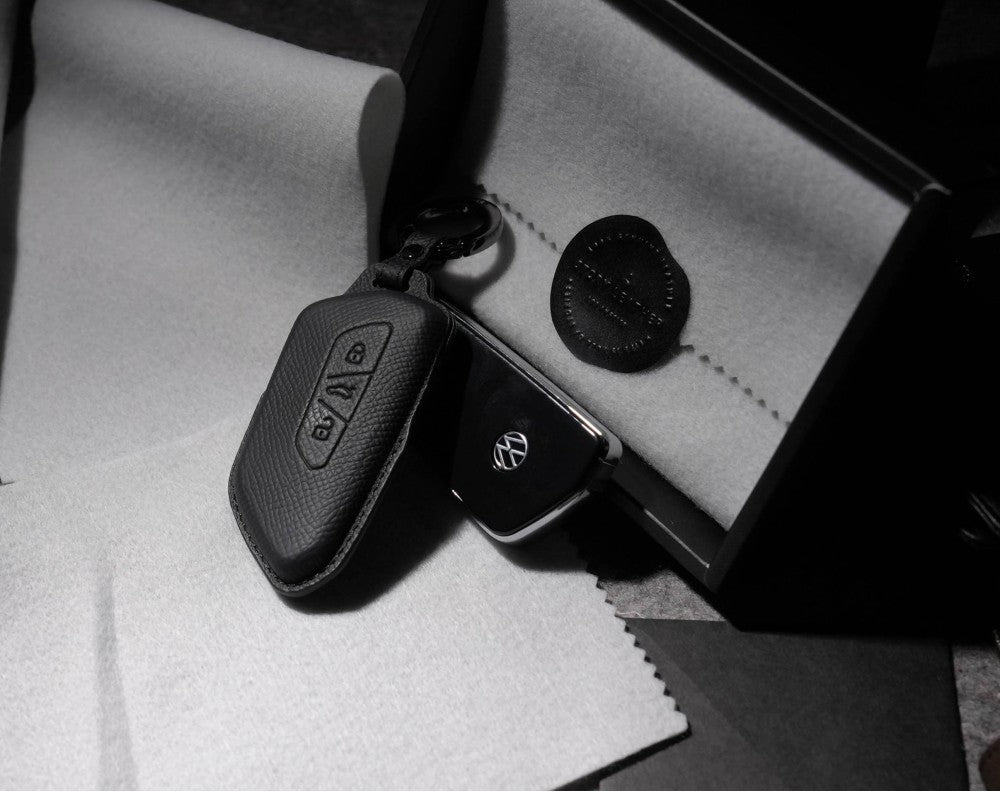 Black Leather Key Cover for Volkswagen & Skoda Smart Key (Style T3)