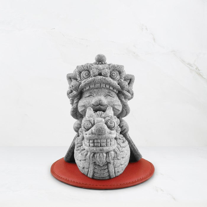 Lucky on Dragon Boat Welcoming Year of Dragon