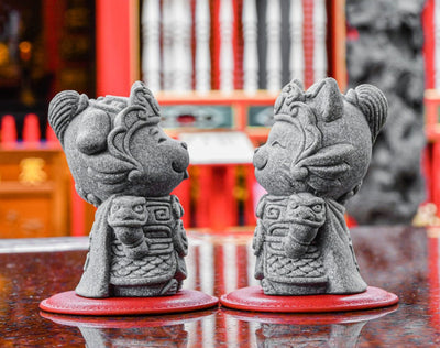 Gee & Lee Miniature Gate Guardian Stone Figurines