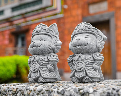 Gee & Lee Miniature Gate Guardian Stone Figurines