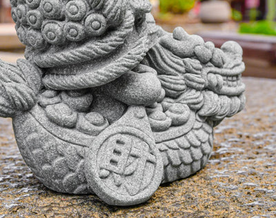 Lucky on Dragon Boat Welcoming Year of Dragon