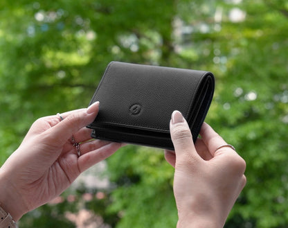 Carina Wallet v2 - Black Convertible Leather Wallet Bag