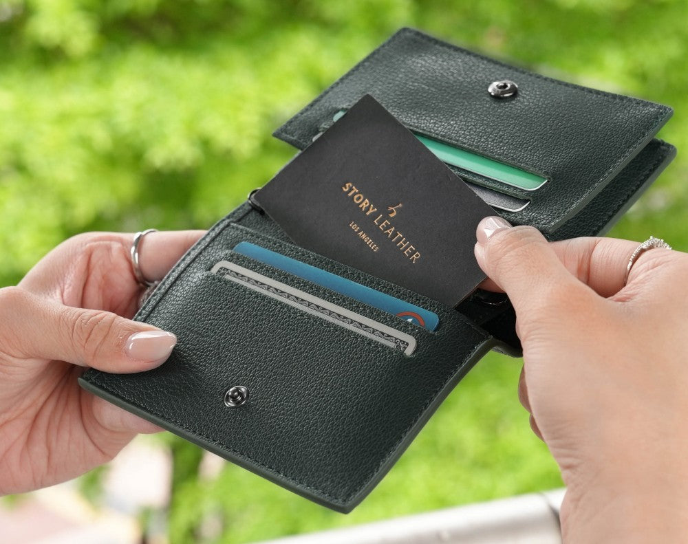 Carina Wallet v2 - Olive Green Convertible Leather Wallet Bag