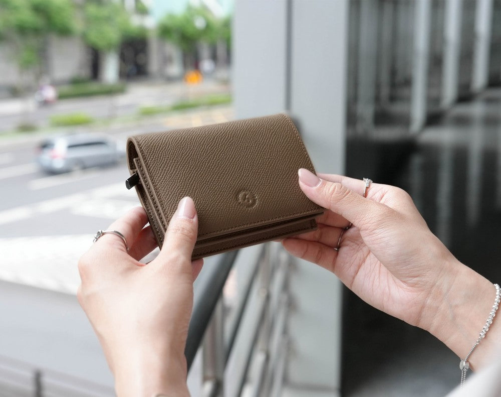 Carina Wallet v2 - Chocolate Brown Convertible Leather Wallet Bag