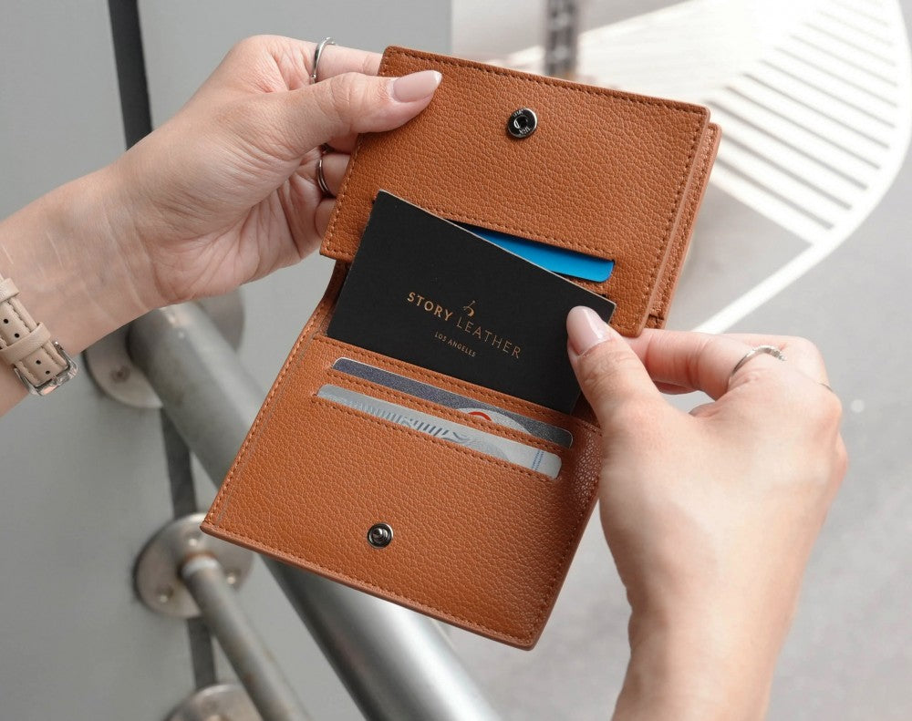 Carina Wallet v2 - Caramel Brown Convertible Leather Wallet Bag