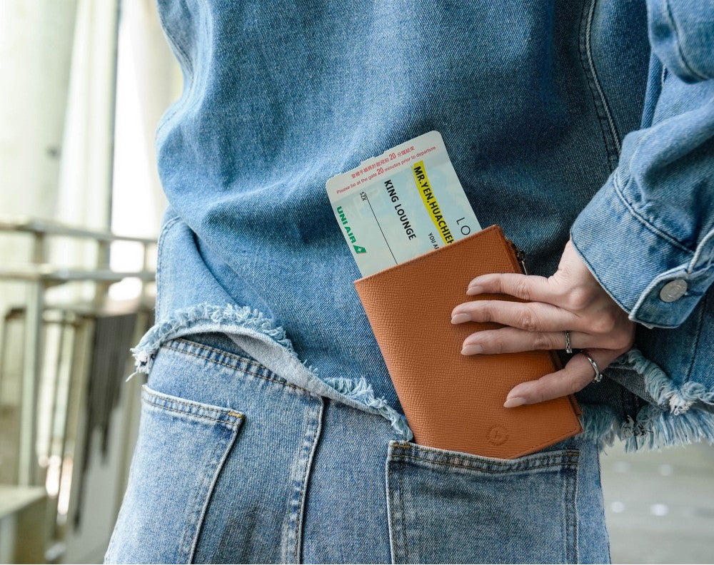 Featherly Passport Wallet - Caramel Cross-Hatch Texture