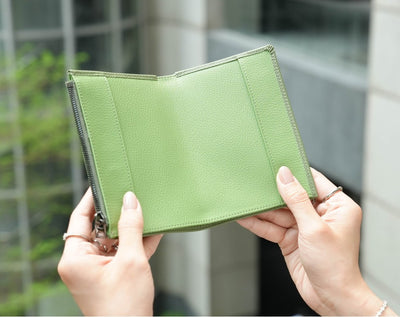 Featherly Passport Wallet - Matcha Cross-Hatch Texture