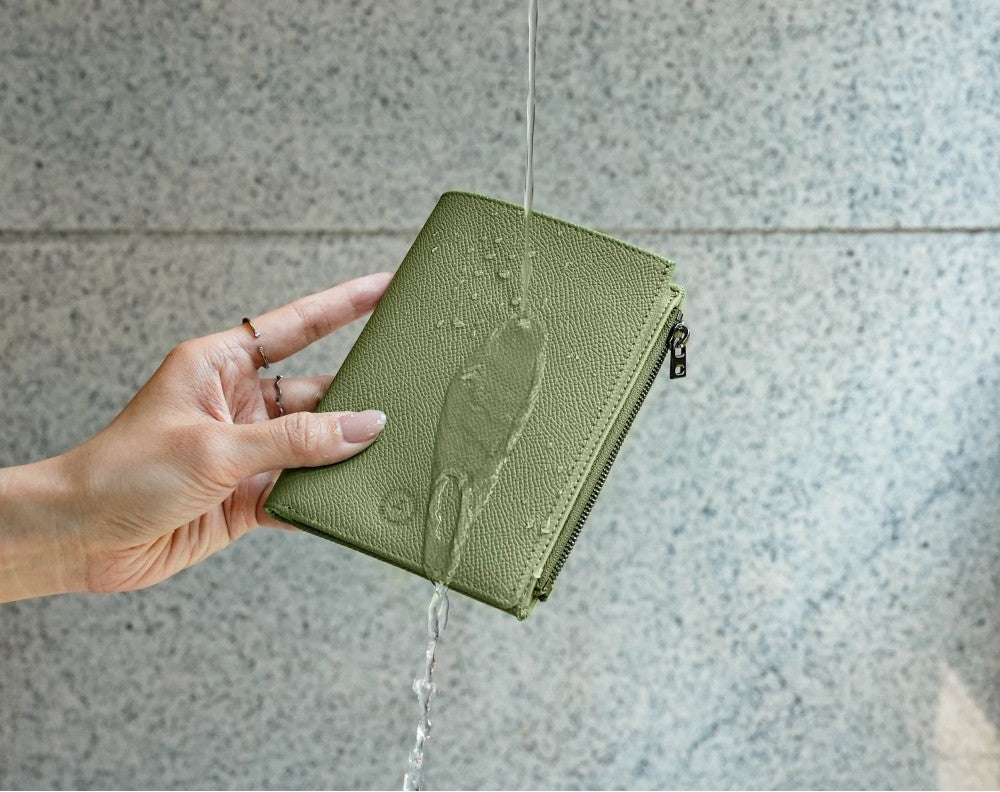 Featherly Passport Wallet - Matcha Cross-Hatch Texture