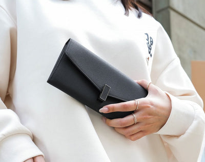 Carina XL v2 Crossbody Clutch - Italian Cross-Hatch in Black