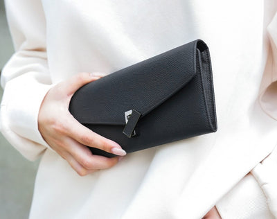 Carina XL v2 Crossbody Clutch - Italian Cross-Hatch in Black