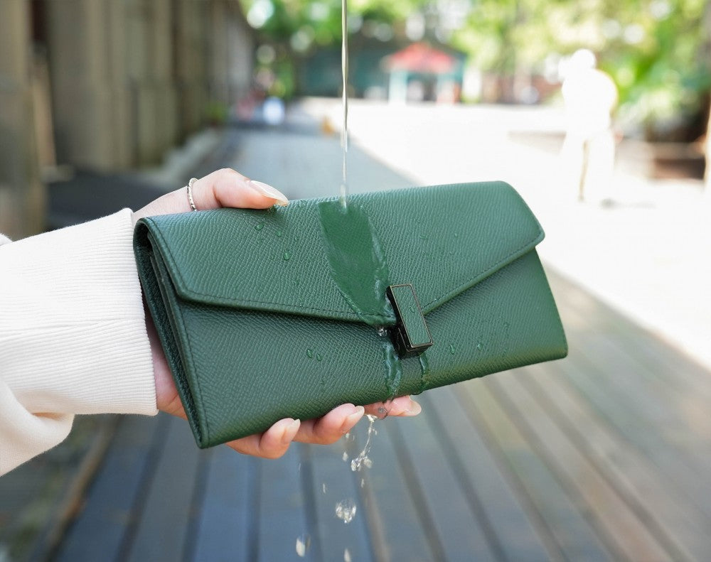 Carina XL v2 Crossbody Clutch - Italian Cross-Hatch in Olive Green