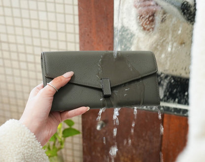 Carina XL v2 Crossbody Clutch - Italian Cross-Hatch in Metal Gray