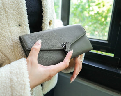 Carina XL v2 Crossbody Clutch - Italian Cross-Hatch in Metal Gray
