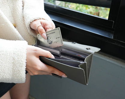 Carina XL v2 Crossbody Clutch - Italian Cross-Hatch in Metal Gray