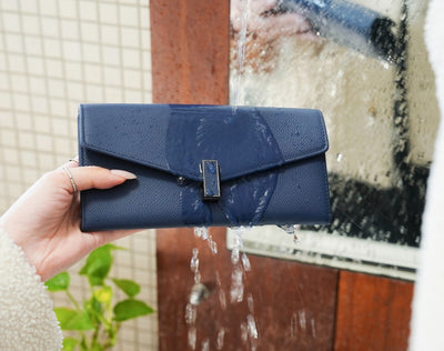 Carina XL v2 Crossbody Clutch - Italian Cross-Hatch in Blue