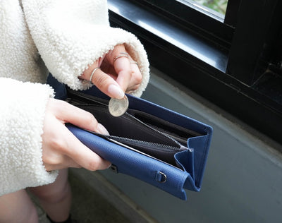 Carina XL v2 Crossbody Clutch - Italian Cross-Hatch in Blue