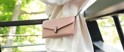 Carina XL v2 Crossbody Clutch - Italian Cross-Hatch in Rose Pink