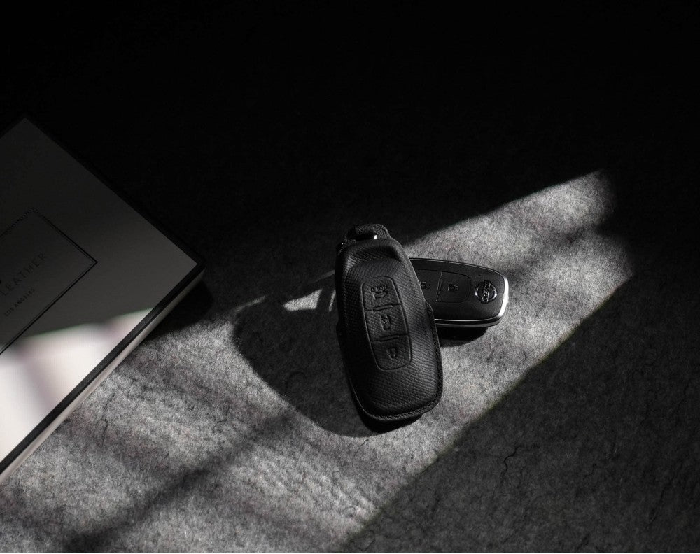 Black Leather Key Cover for Nissan Smart Key (Style R3)