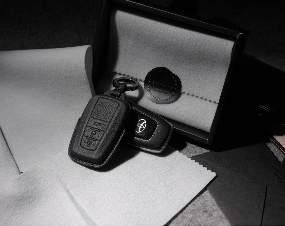 Black Leather Key Cover for Toyota Smart Key (Style O3)