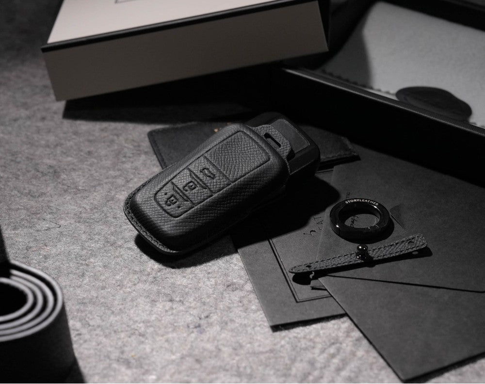 Black Leather Key Cover for Toyota Smart Key (Style O3)