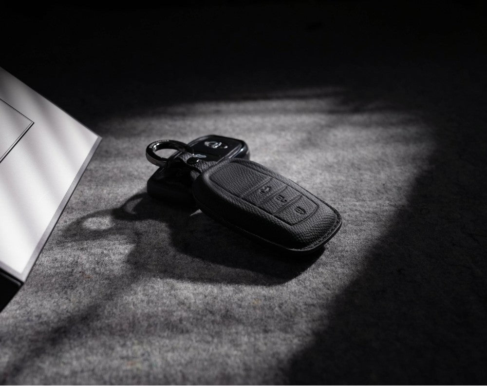 Black Leather Key Cover for Toyota Smart Key (Style R3)