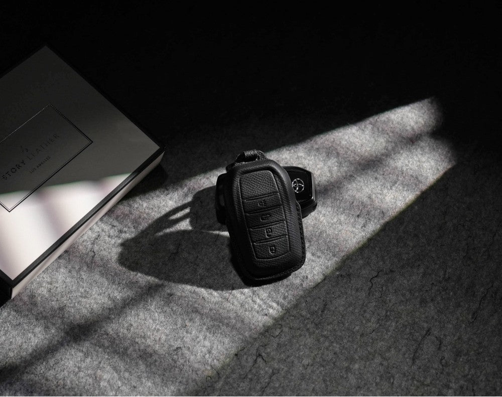 Black Leather Key Cover for Toyota Smart Key (Style R4)
