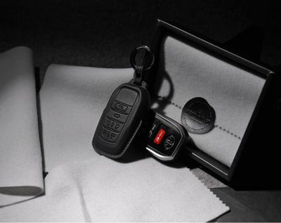 Black Leather Key Cover for Toyota Smart Key (Style R6)