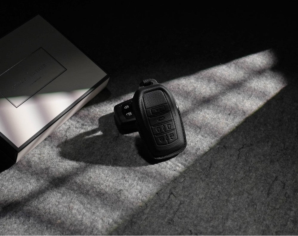 Black Leather Key Cover for Toyota Smart Key (Style R6)