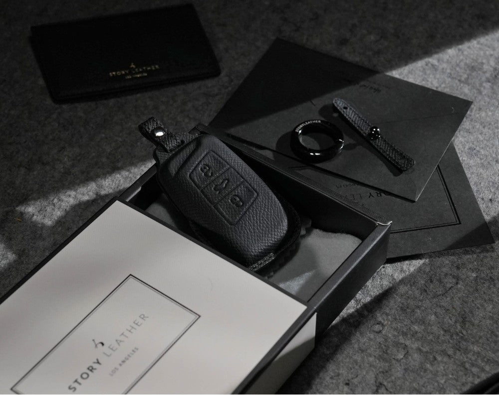 Black Leather Key Cover for Volkswagen & Skoda Smart Key (Style R3)