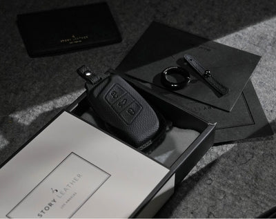 Black Leather Key Cover for Volkswagen & Skoda Smart Key (Style R3)