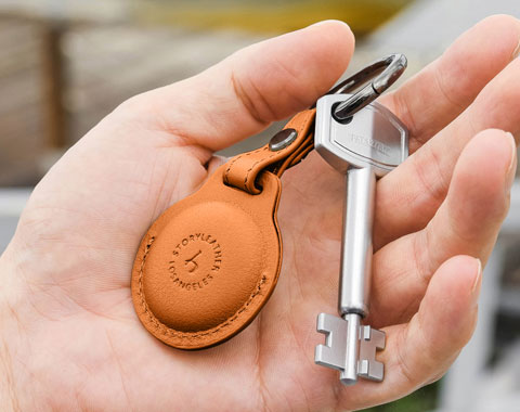 AirTag Leather Keychain - Pumpkin Orange