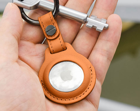 AirTag Leather Keychain - Pumpkin Orange