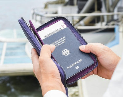 Dakota v3 Travel Wallet
