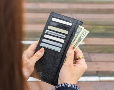 Swift Wristlet Long Wallet