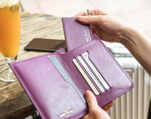 Voyager Passport Wallet