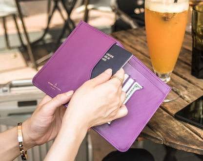 Voyager Passport Wallet